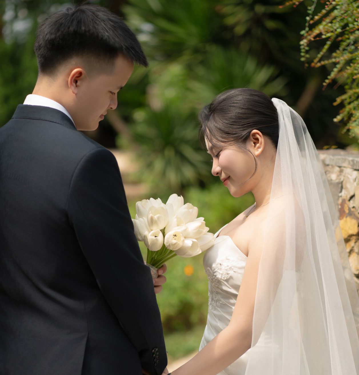 Đinh Dương  –  Hoài Yên