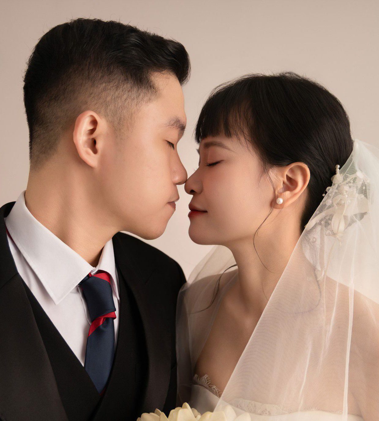 Hiếu Nghĩa – Hoàng Huệ