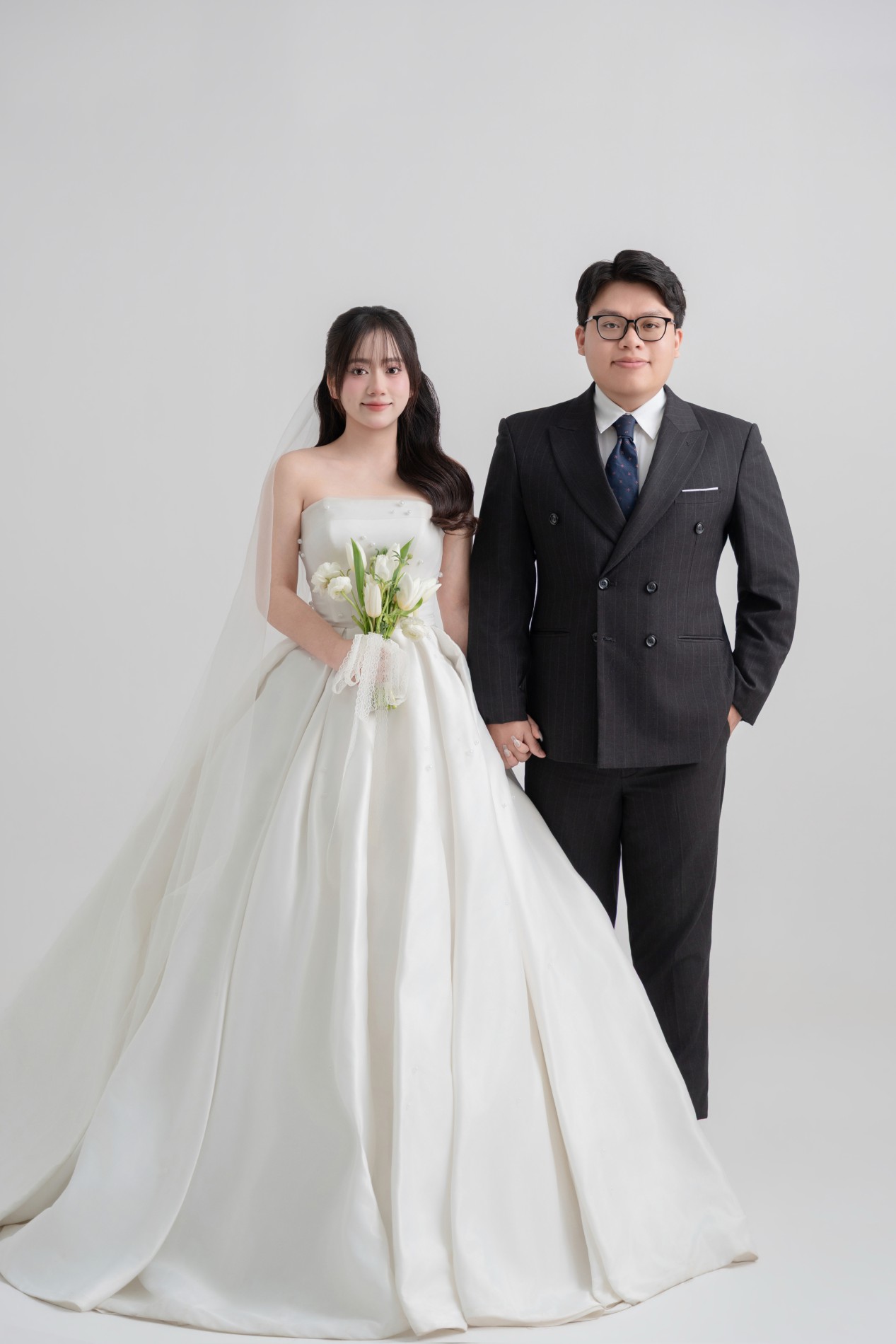 Minh Thắng  – Trần Hương